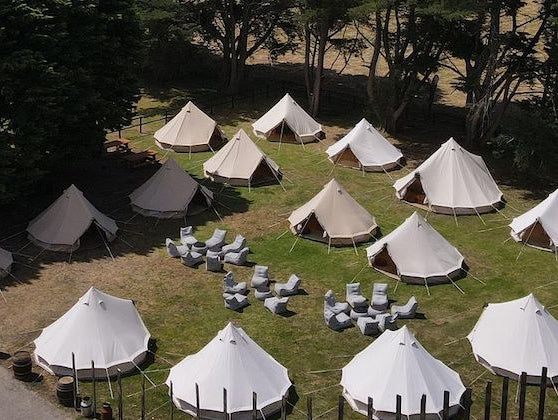 Peninsula Nomads: Creating glamping experiences with ambient lounge® for relaxation, celebration & joy.