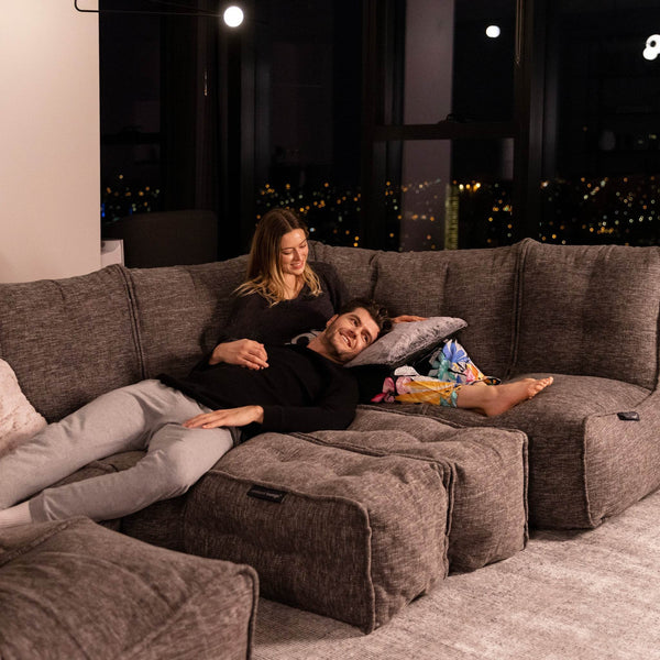 Mod 6 Lounge Max - Interior